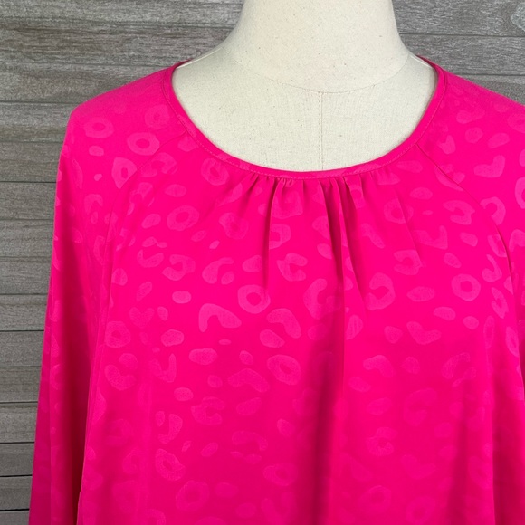 TORRID Hot Pink Leopard Print Bubble Hem Blouse-2X - Picture 2 of 3